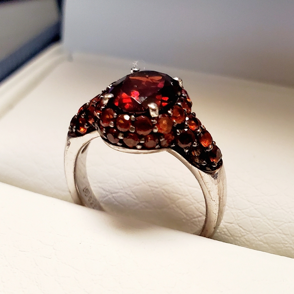 Oval Genuine Garnet Sterling Silver Pave Ring Size 6